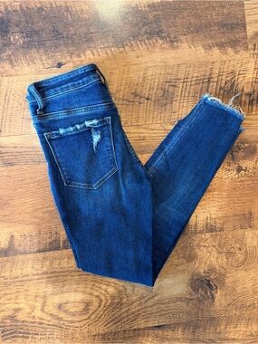 Bridge By Gly Distressed Jeans